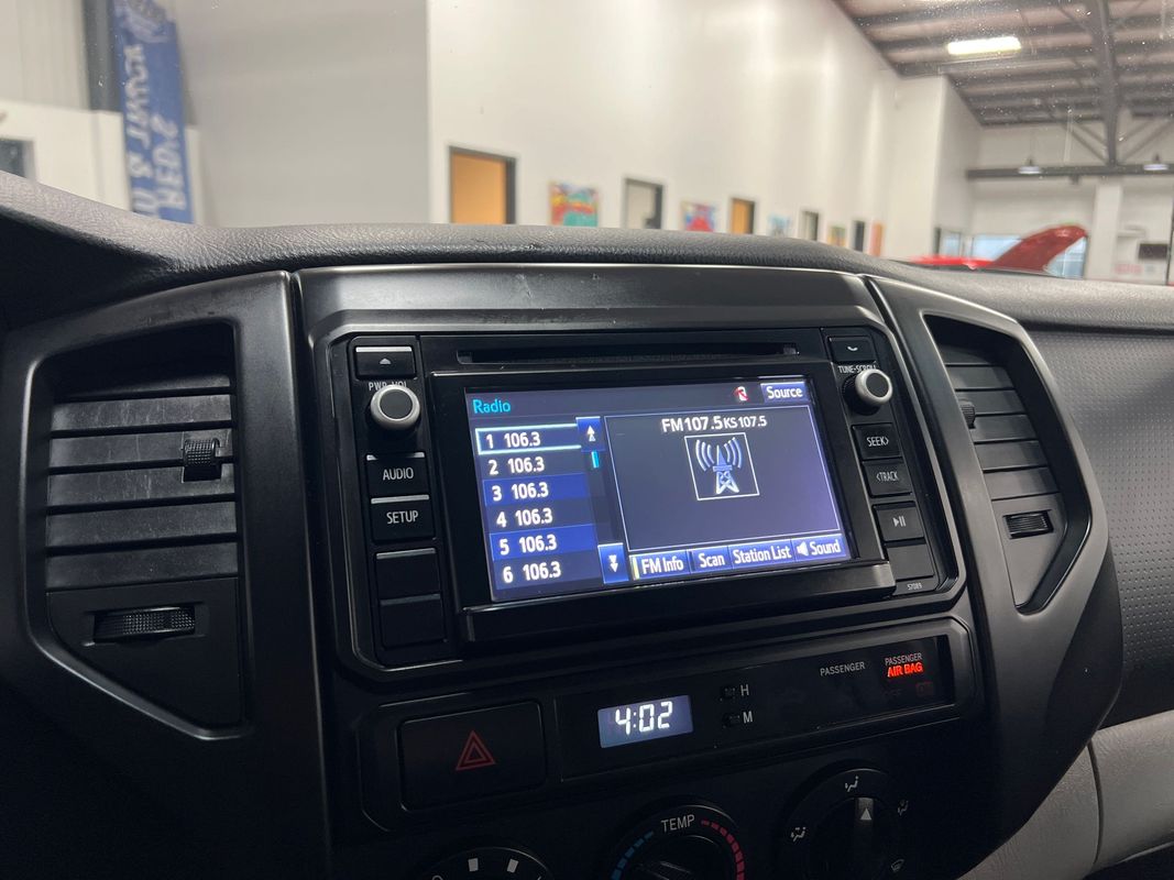 Vehicle image 90 of 106