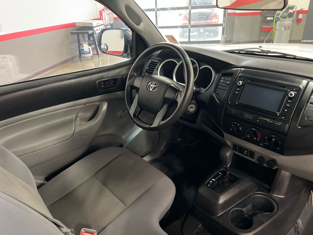 Vehicle image 25 of 106