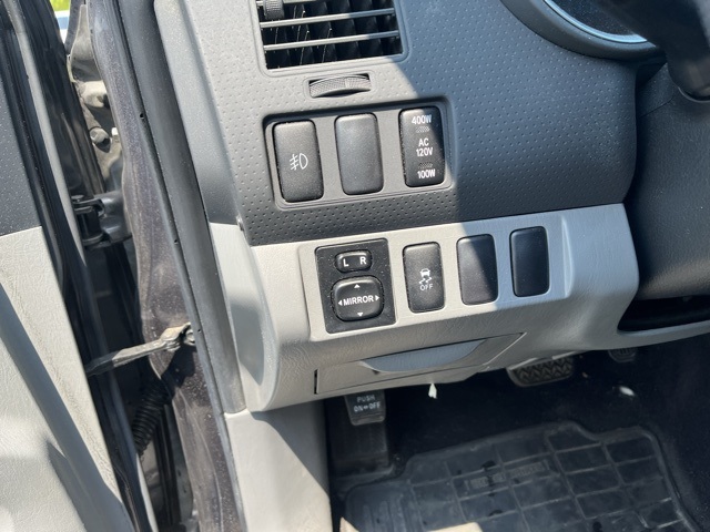 Vehicle image 10 of 11