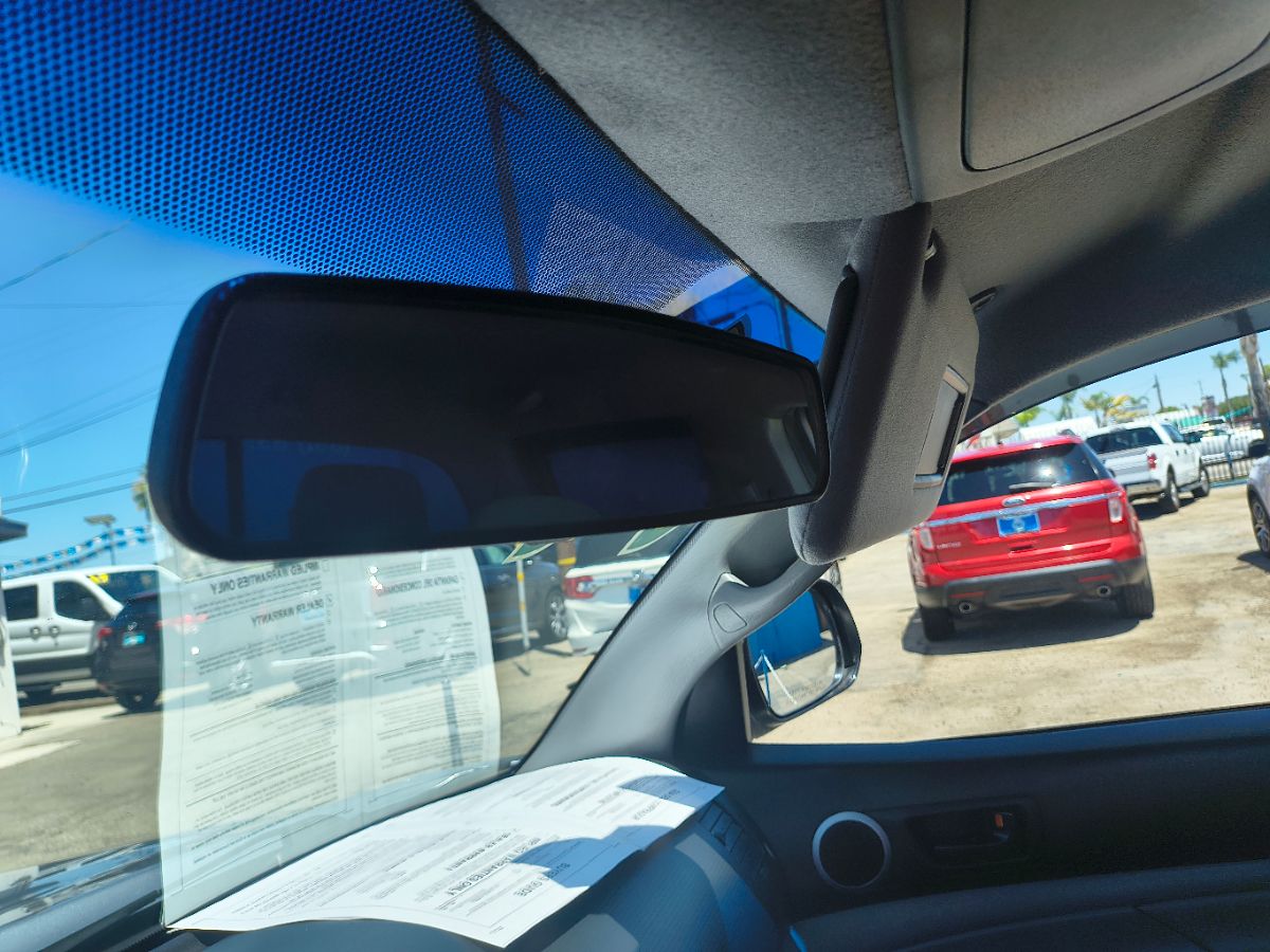 Vehicle image 20 of 29