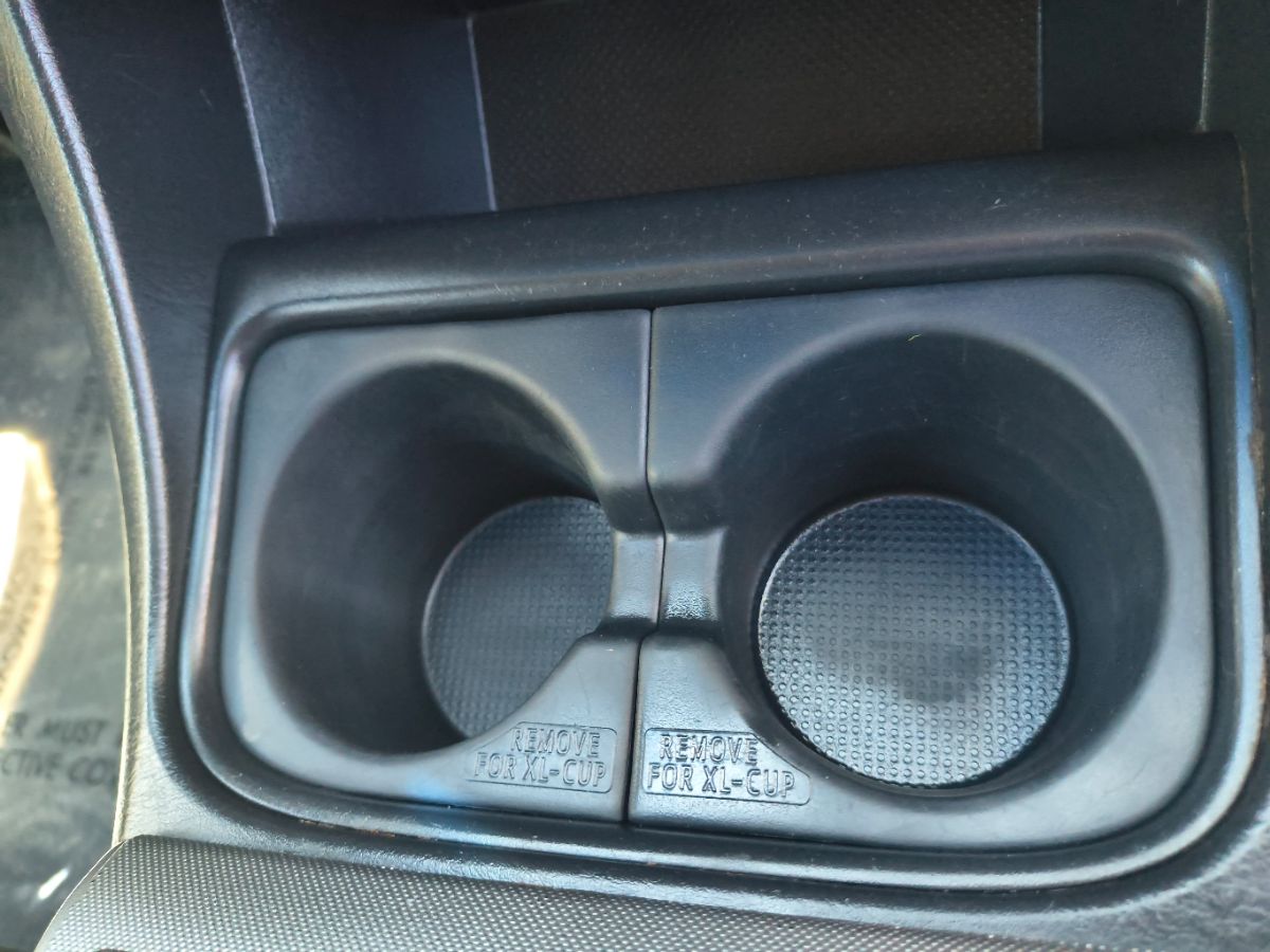 Vehicle image 28 of 29