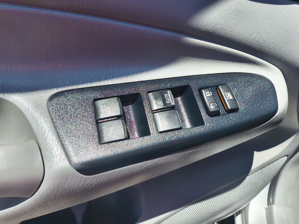 Vehicle image 26 of 29