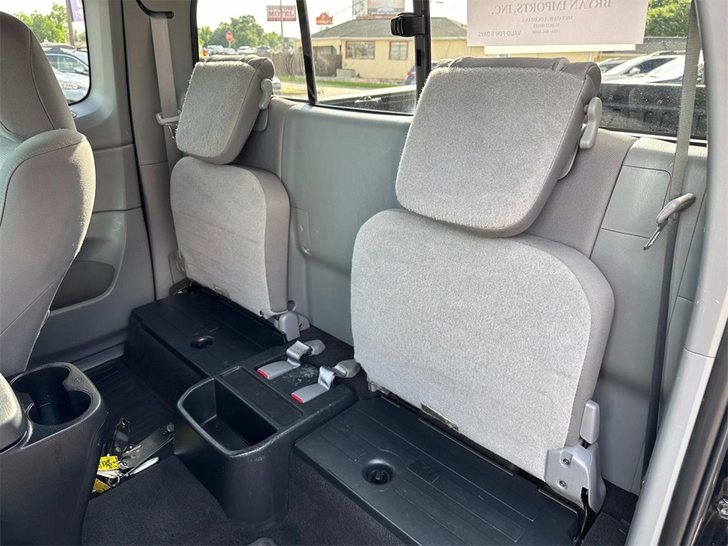 Vehicle image 14 of 26