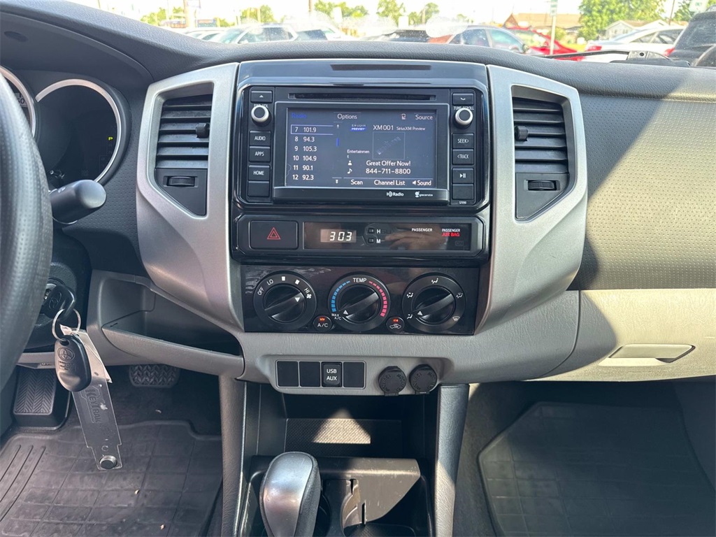 Vehicle image 23 of 26