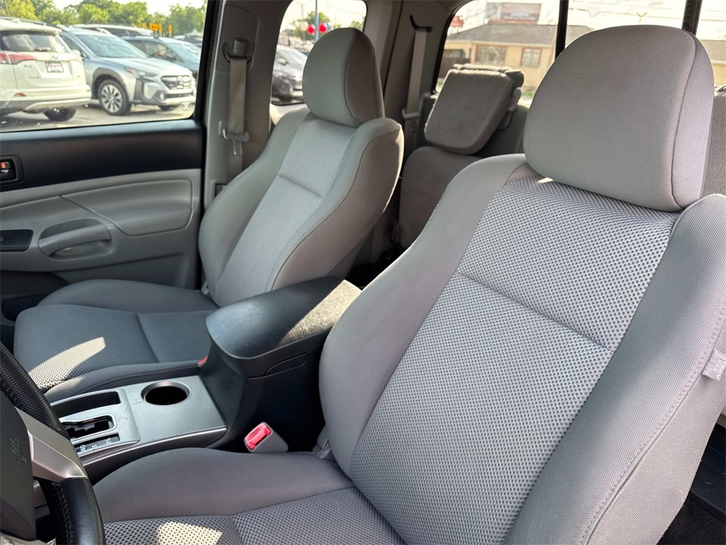Vehicle image 15 of 26