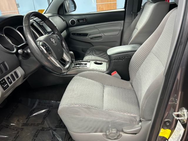 Vehicle image 13 of 20