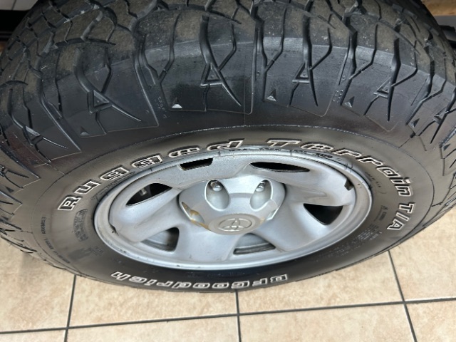 Vehicle image 18 of 20
