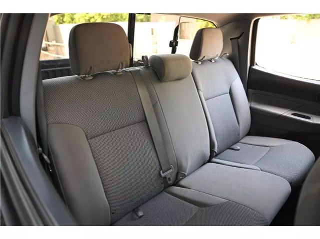 Vehicle image 16 of 44