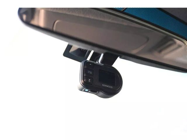 Vehicle image 27 of 44