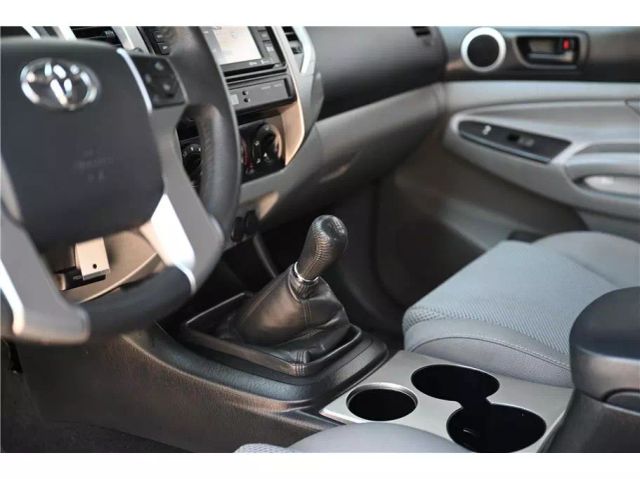 Vehicle image 24 of 44