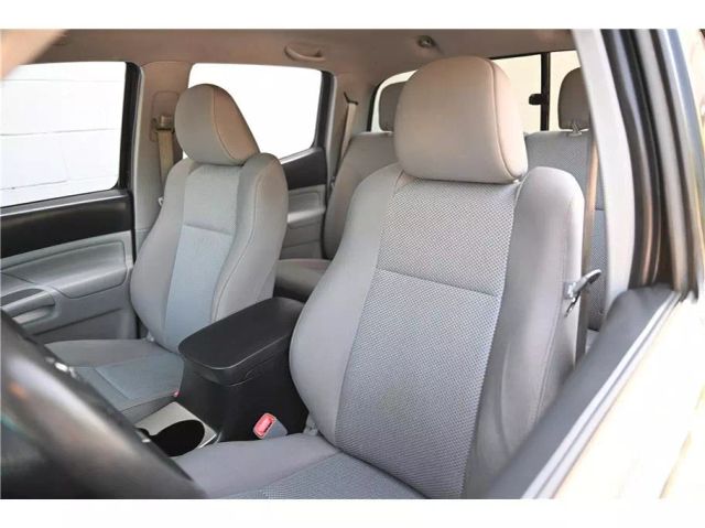 Vehicle image 23 of 44