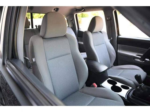 Vehicle image 14 of 44