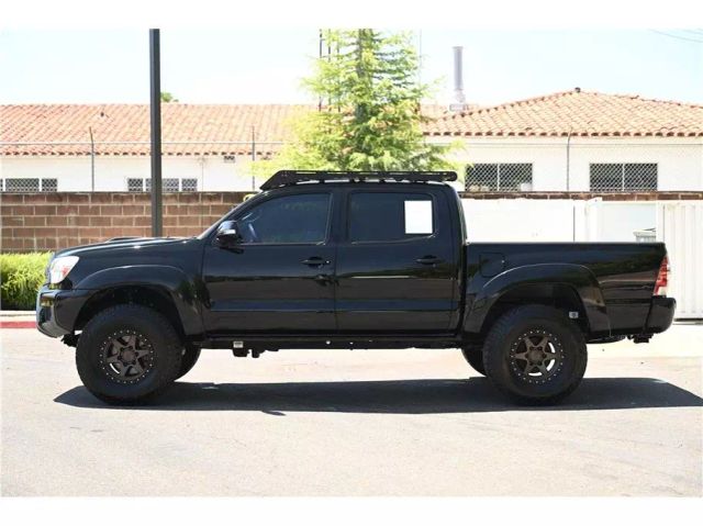 Vehicle image 8 of 44