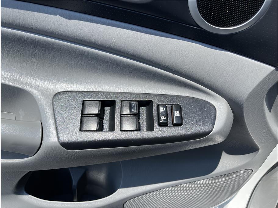 Vehicle image 18 of 18