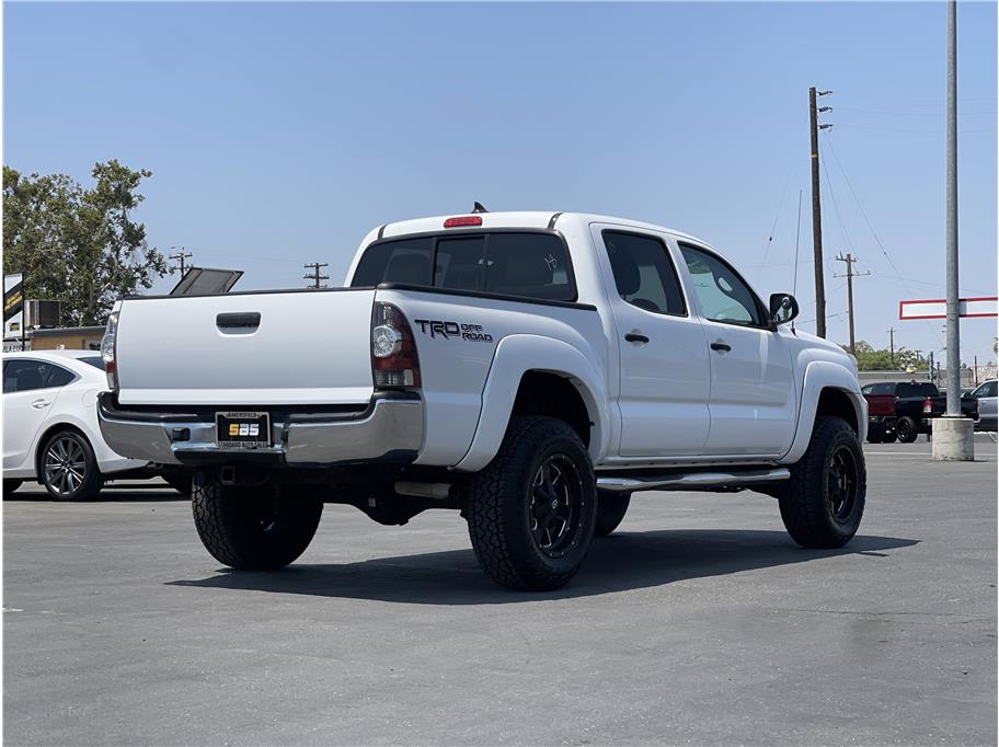 Vehicle image 6 of 18
