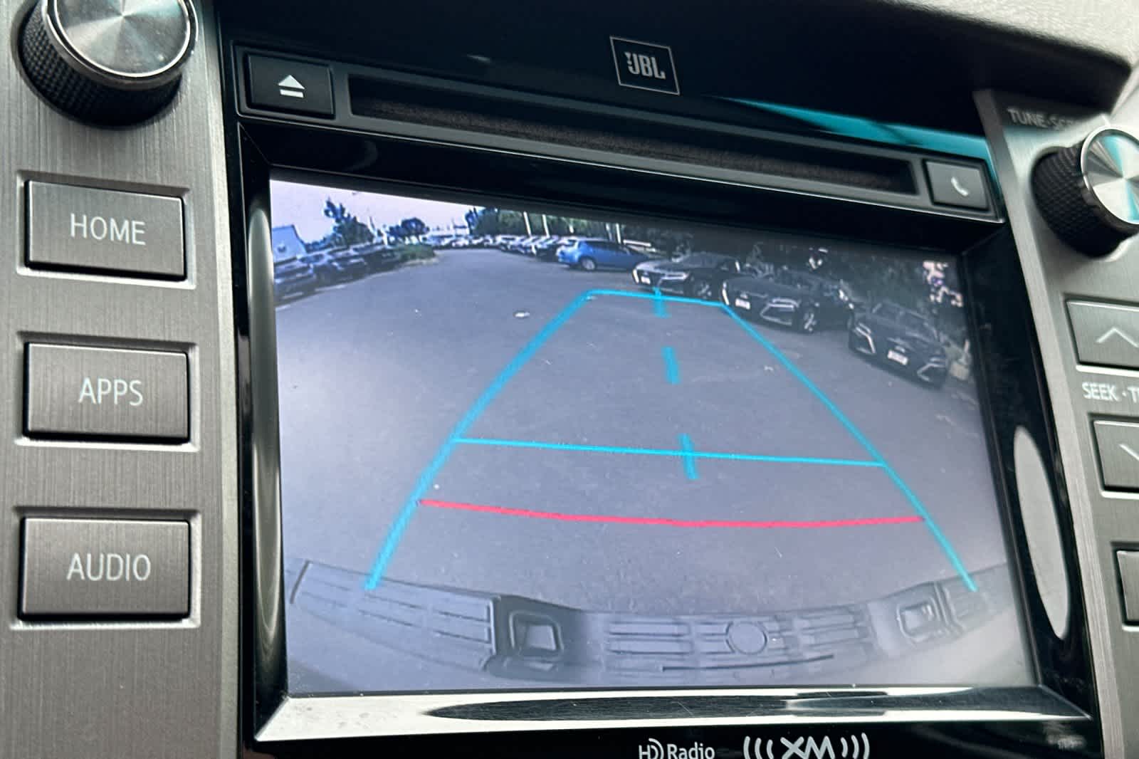 Vehicle image 20 of 28