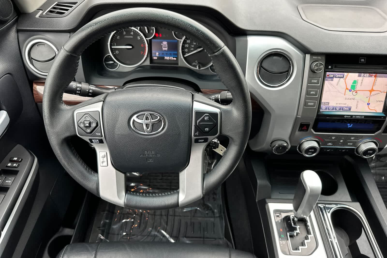 Vehicle image 15 of 28