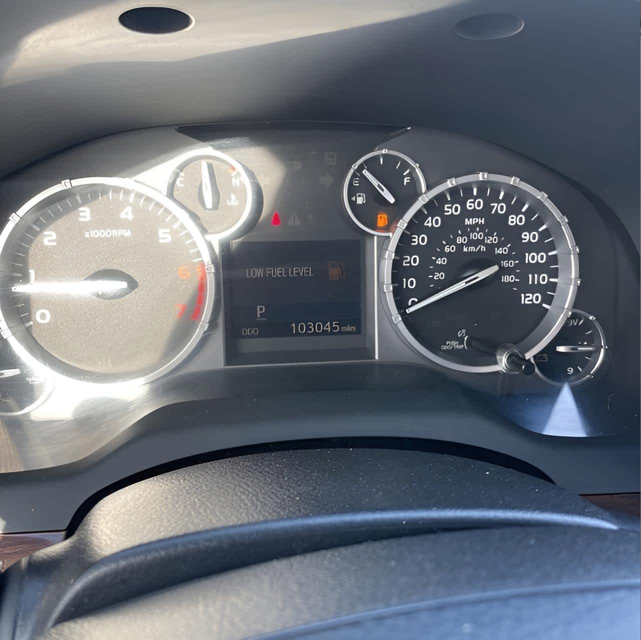 Vehicle image 23 of 24