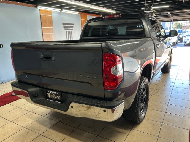 Vehicle image 5 of 22