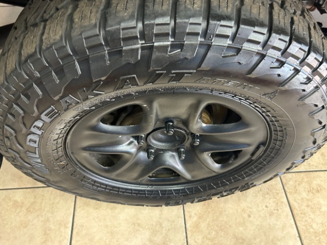 Vehicle image 21 of 22
