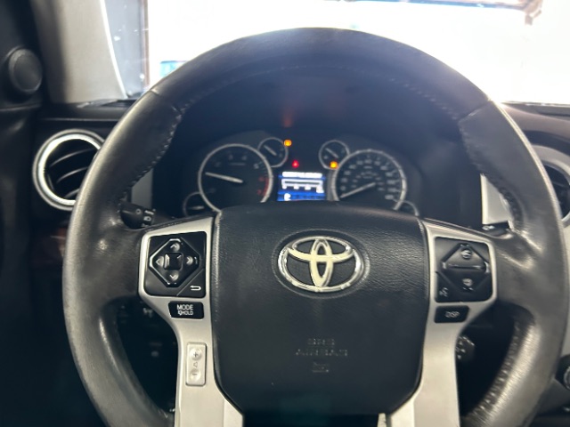 Vehicle image 8 of 22