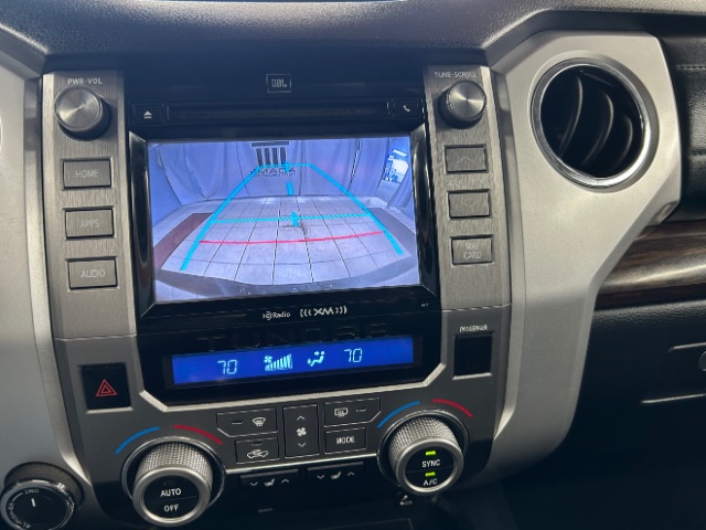 Vehicle image 10 of 22