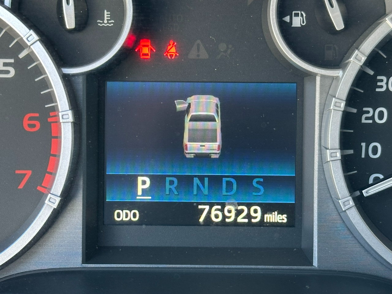 Vehicle image 32 of 39