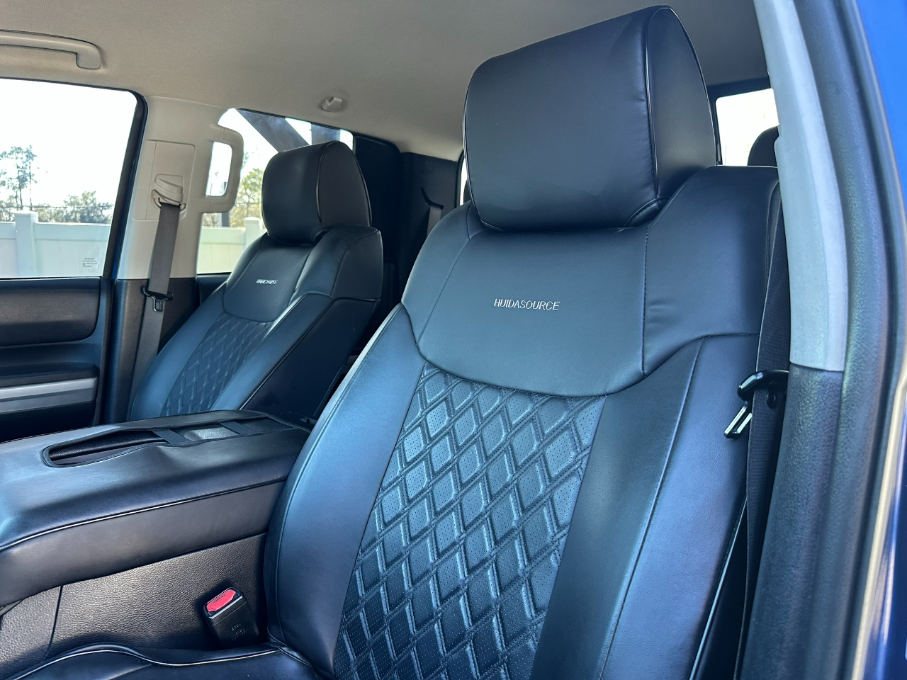 Vehicle image 24 of 39