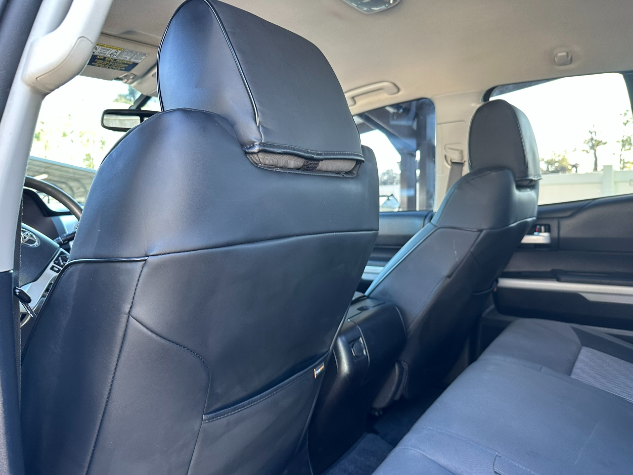 Vehicle image 23 of 39