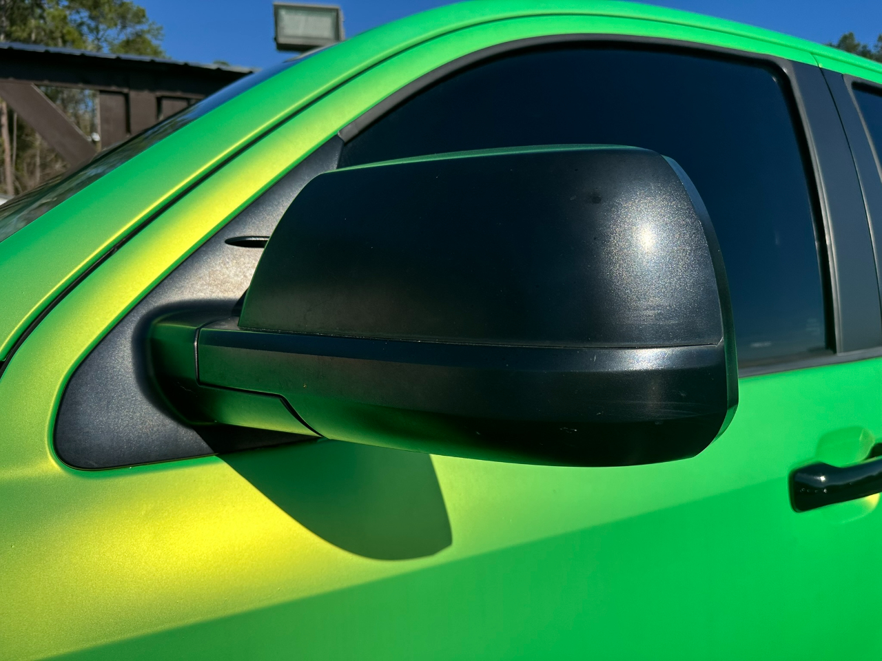 Vehicle image 17 of 39