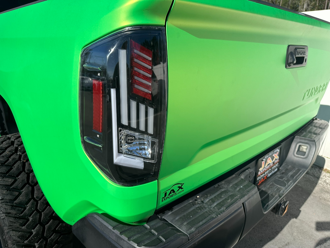 Vehicle image 13 of 39