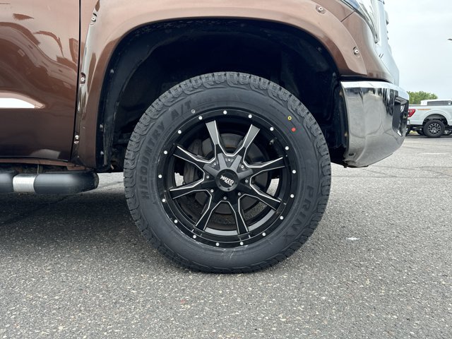 Vehicle image 9 of 33