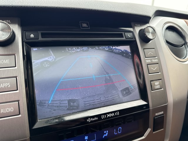 Vehicle image 21 of 33