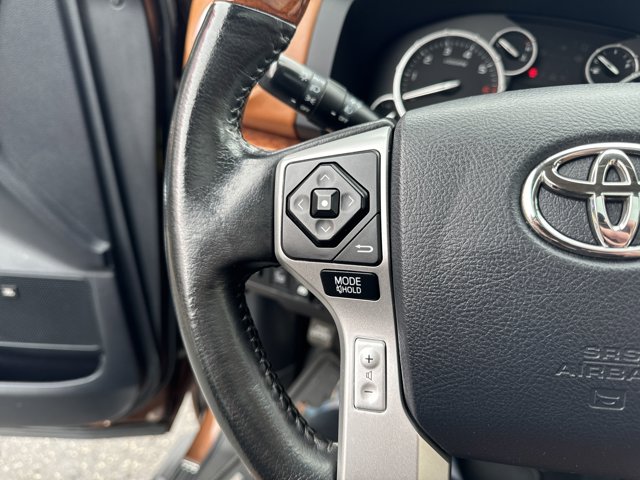 Vehicle image 16 of 33