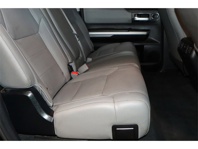Vehicle image 16 of 30