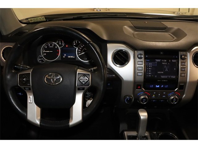Vehicle image 20 of 30
