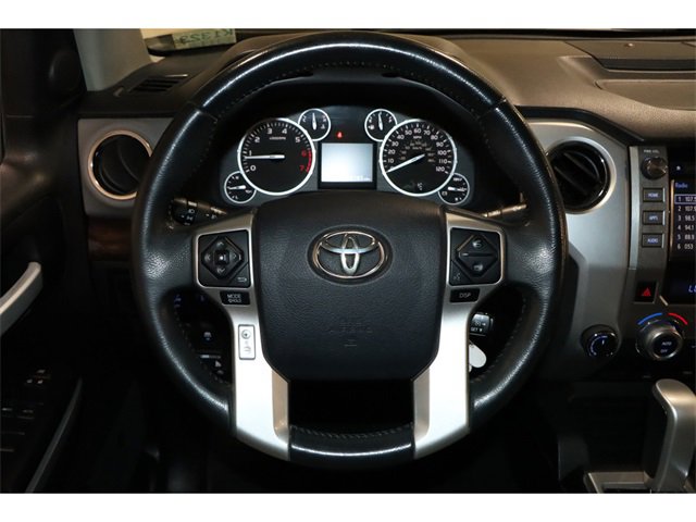 Vehicle image 21 of 30