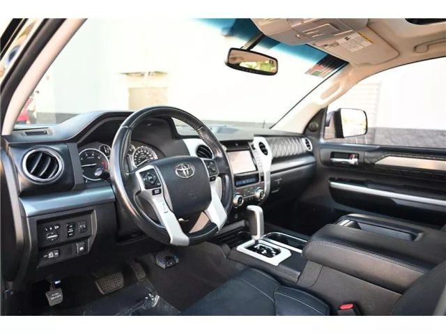 Vehicle image 21 of 36