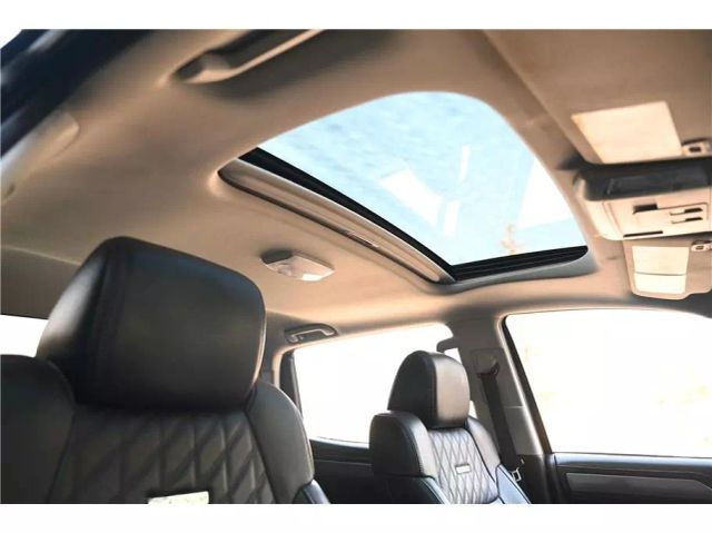 Vehicle image 15 of 36