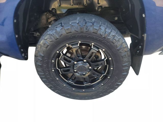 Vehicle image 38 of 50