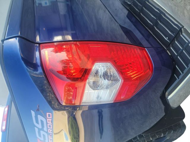 Vehicle image 42 of 50