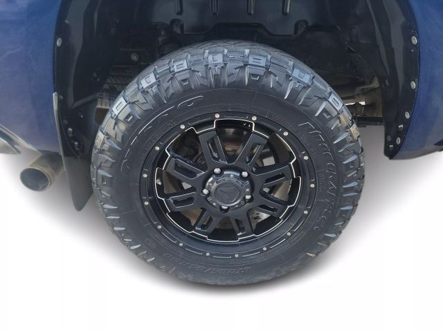 Vehicle image 37 of 50