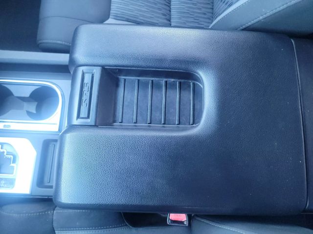 Vehicle image 26 of 50