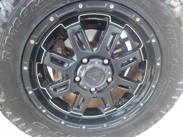 Vehicle image 35 of 50