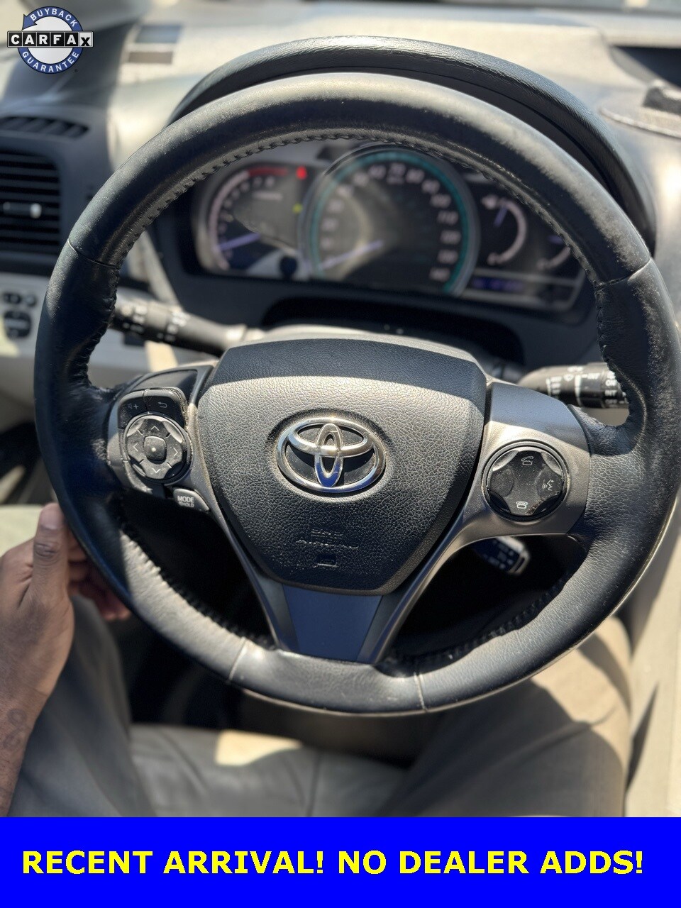 Vehicle image 14 of 19