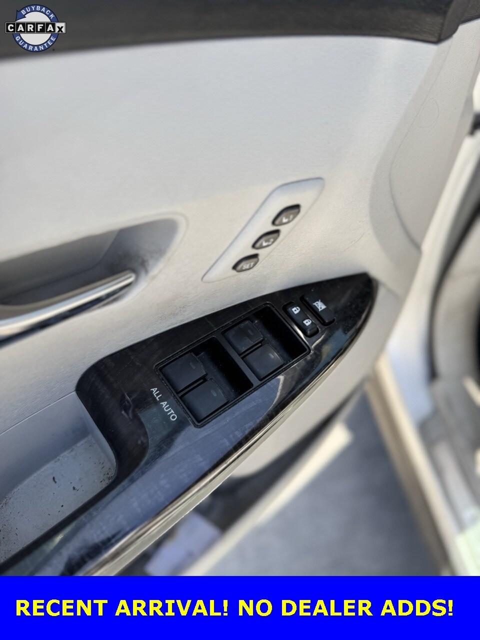 Vehicle image 11 of 19