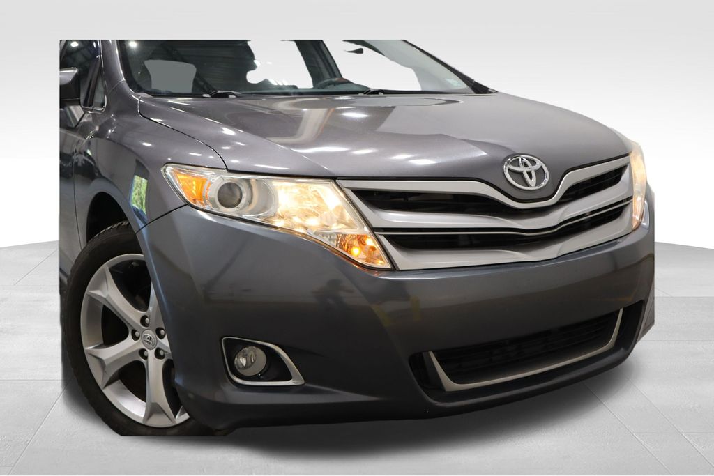 Vehicle image 4 of 38