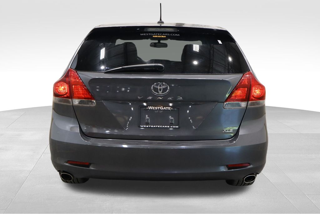 Vehicle image 6 of 38