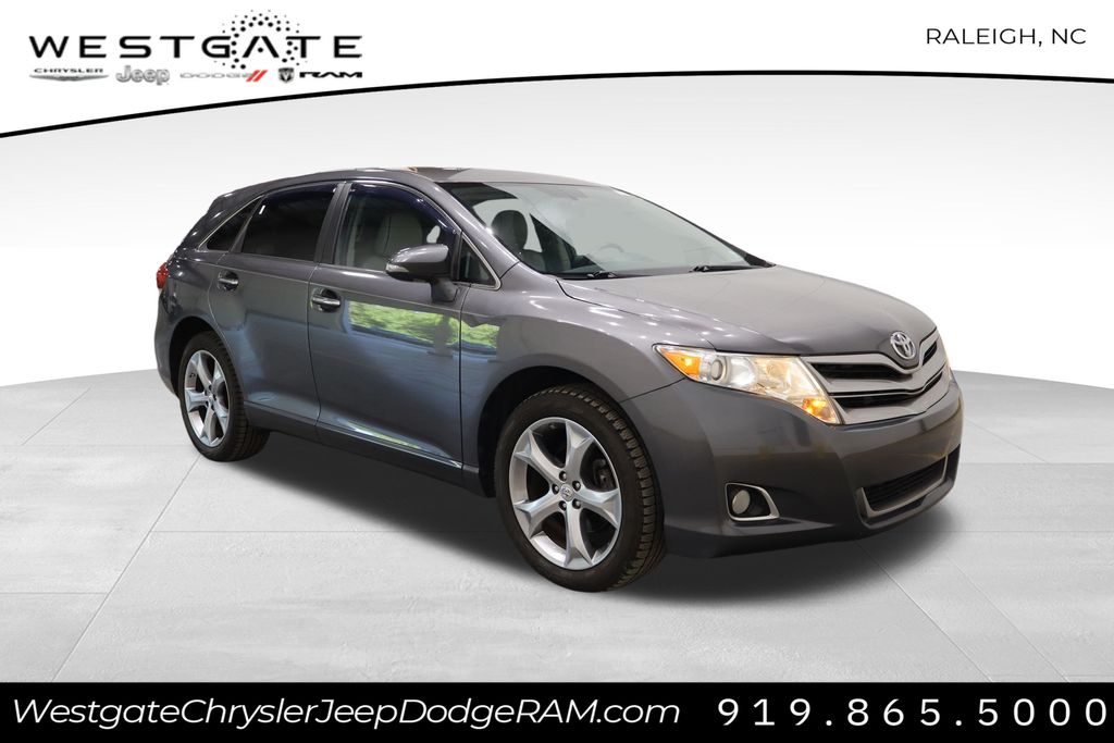 Vehicle image 3 of 38