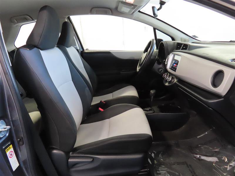 Vehicle image 25 of 26